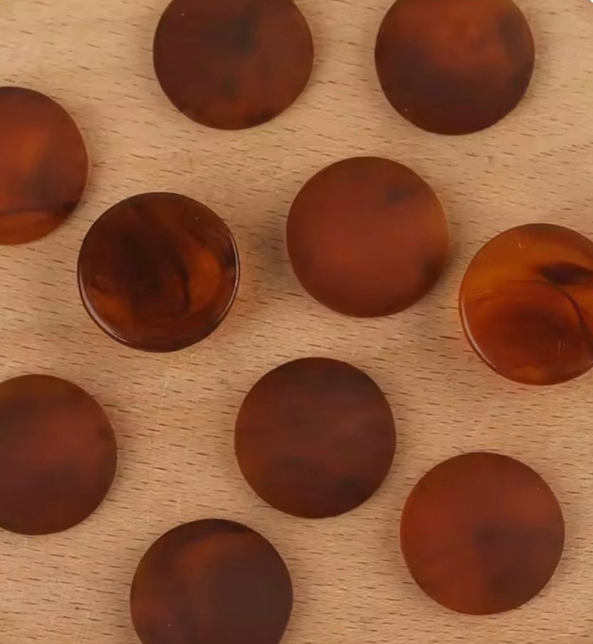 Small Circle matte cabs
