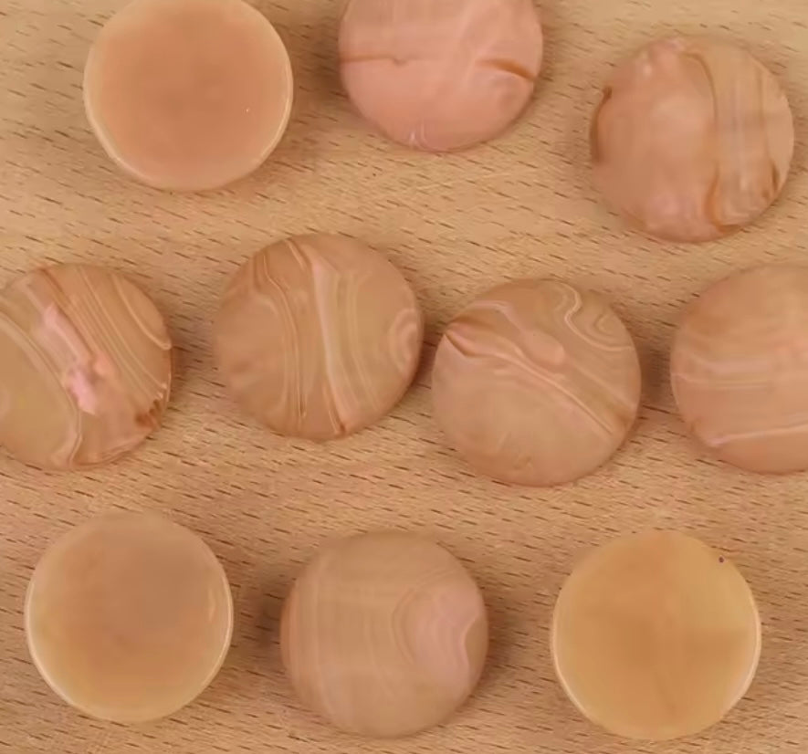 Small Circle matte cabs