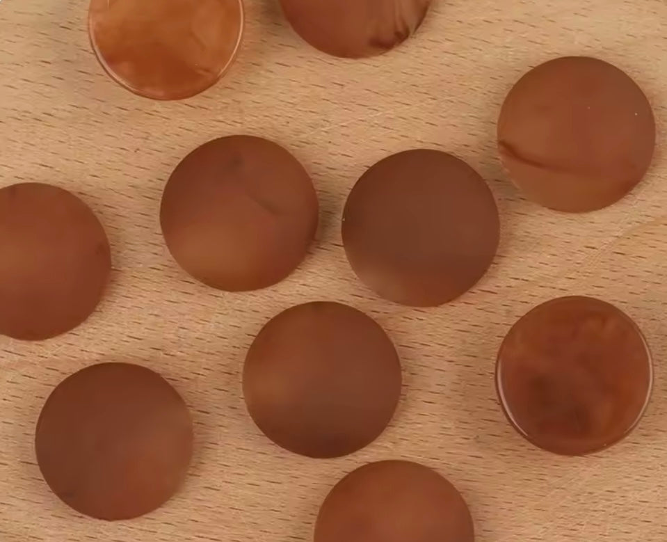 Small Circle matte cabs