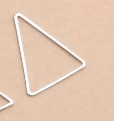 Brass Triangle Connectors